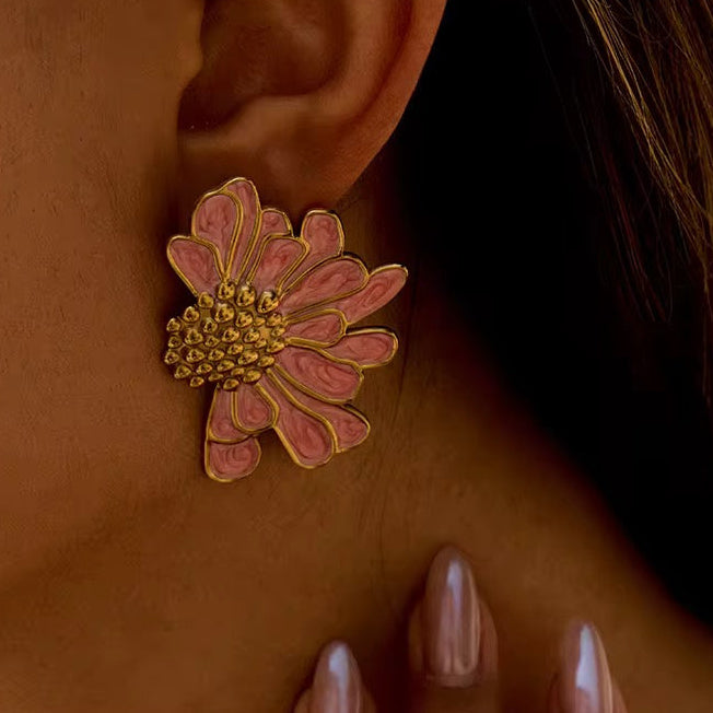 Flora Edge Earring