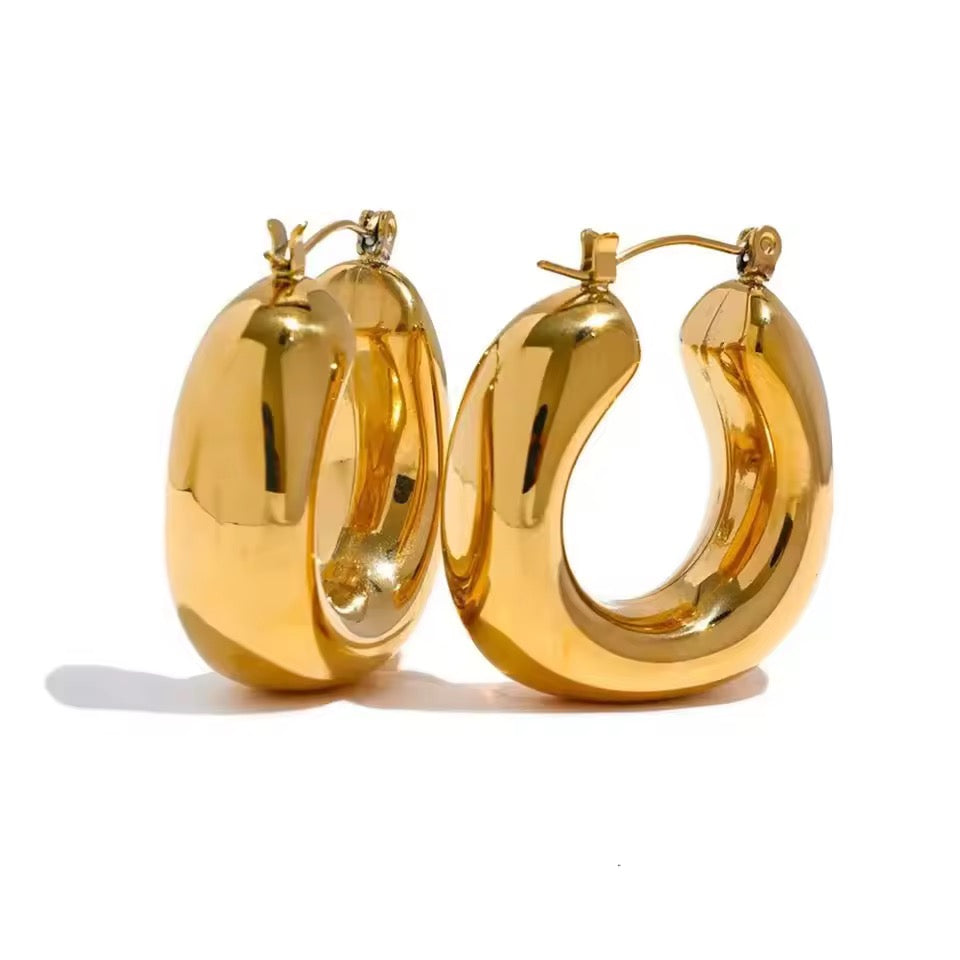 Carmelia Hoop Earrings